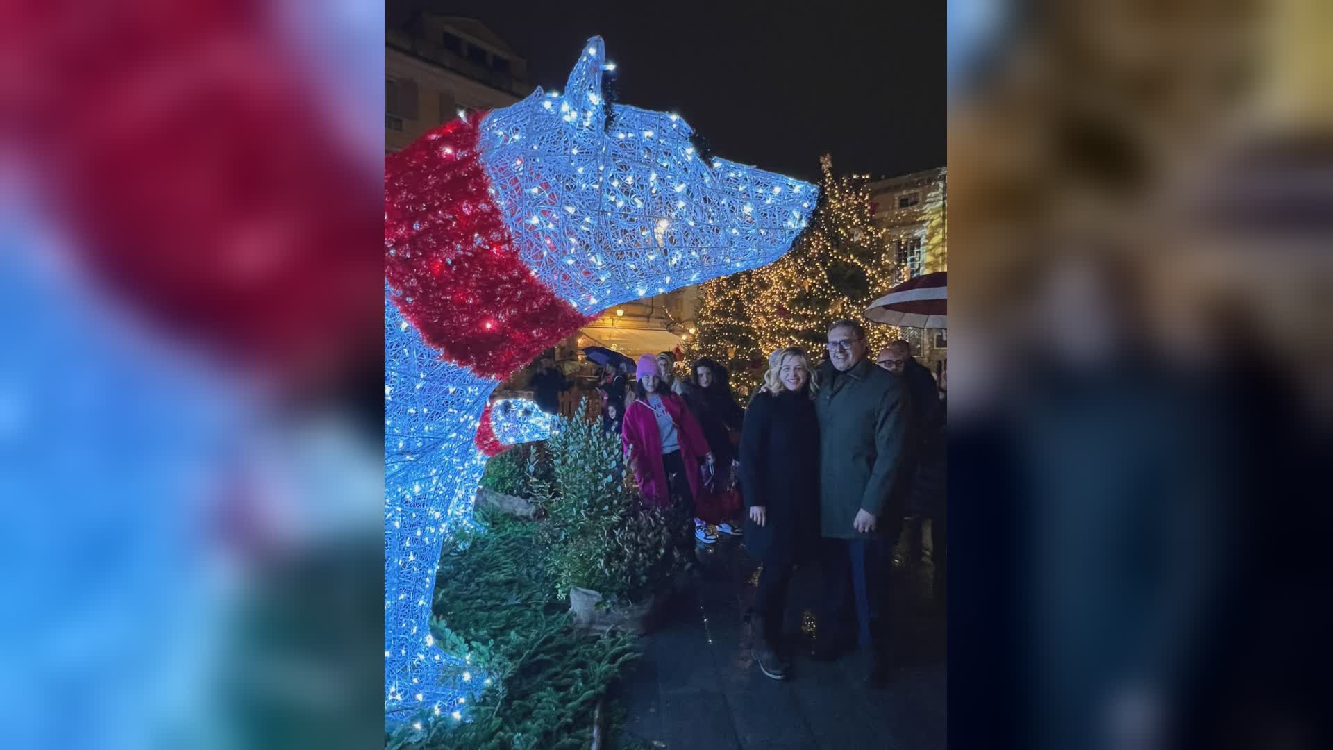 Sarzana si accende per il Natale: città già illuminata. Toti: "Anche queste feste per promuovere la nostra Regione