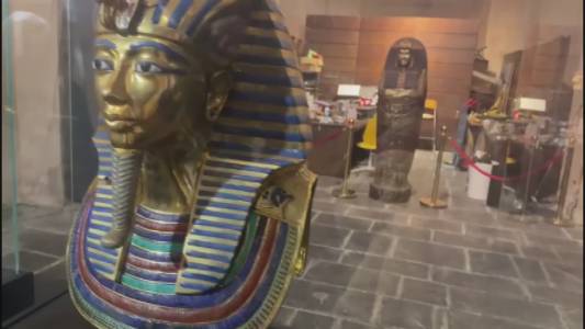 Genova, apre la mostra"Tutankhamon: La tomba, il tesoro, la maledizione: un immersione tra reperti storici ricostruiti e realtà virtuale