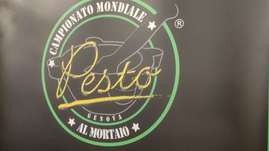 Genova, torna a marzo il decimo Campionato mondiale del pesto: il contest culinario ligure d'eccellenza