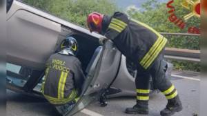 A7, incidente: auto si ribalta tra Bolzaneto e Busalla, a bordo bimba di pochi mesi trasferita al Gaslini