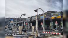 Genova: auto sotto furgone nei pressi del casello autostradale di Staglieno, nessun ferito ma traffico nel caos