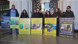 Genova: sit-in animalista davanti alla sede della Regione
