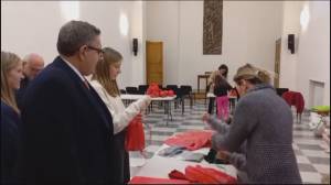 Genova, il Presidente Toti visita la comunità di Sant'Egidio: "Organizzazione straordinaria, impegnata ogni giorno per chi ha più bisogno"