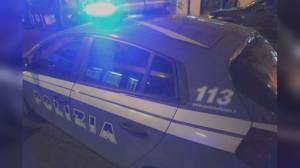 Genova: fratturano il naso a pugni a ragazzo per rapinarlo, arrestato un 18enne e denunciati due minori