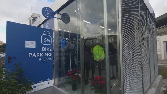 Genova: sei nuove "velostazioni" per il parcheggio di 240 biciclette