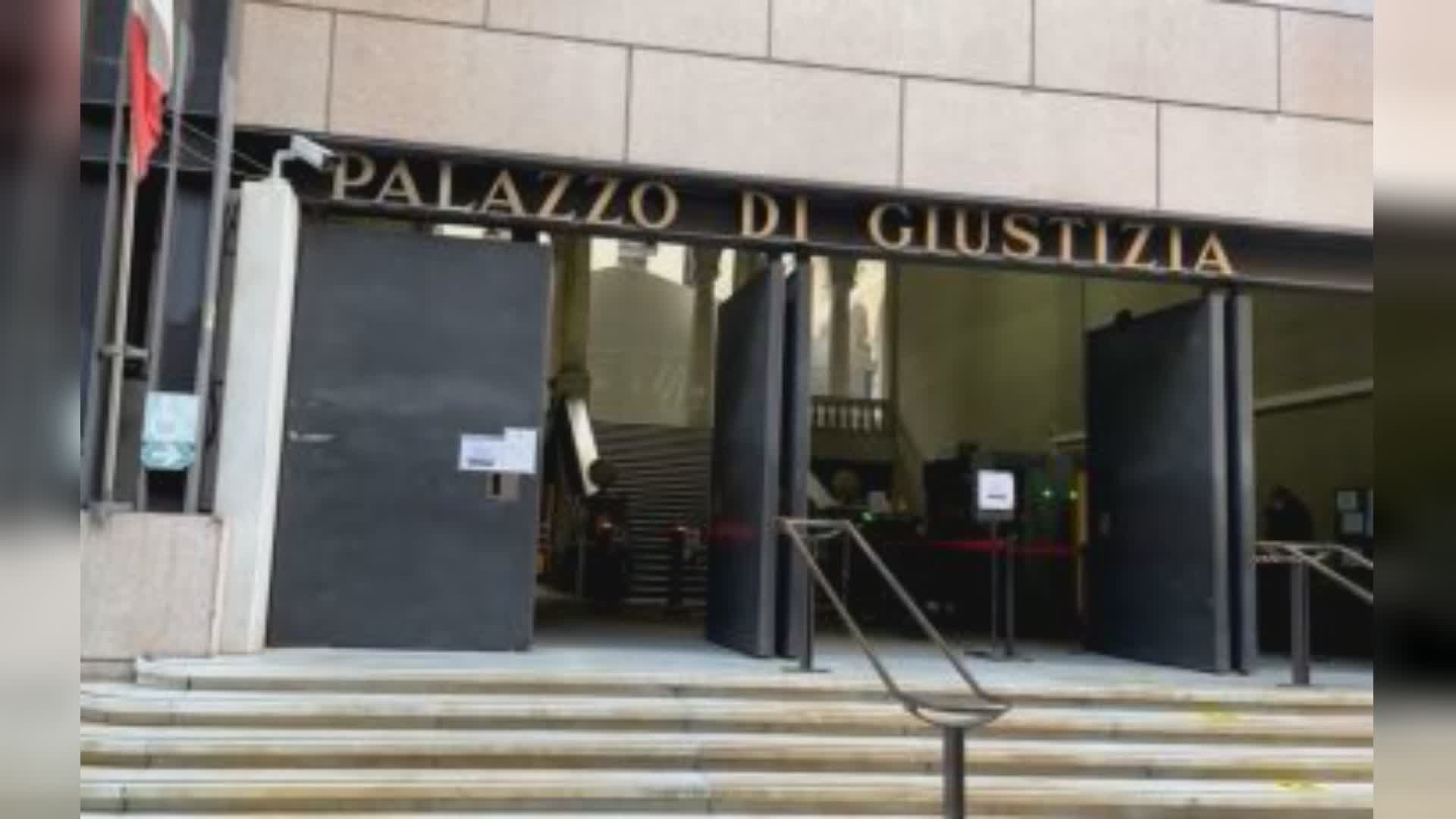 Genova, sequestrano e picchiano un 44enne che aveva colpito una donna: in due a processo