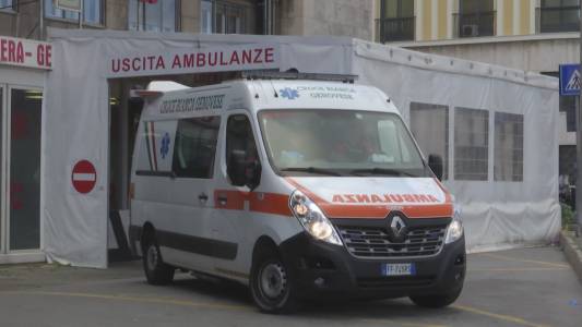 Genova, picco influenzale natalizio: ospedali e flu point presi d'assalto