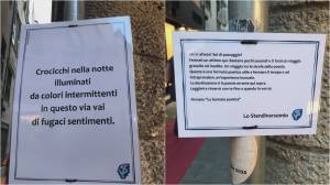 Genova, svelato il mistero dei cartelli artistici: è un nuovo progetto dello "Stendiversomio"