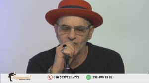 De André, 25 anni dopo: la sorpresa a Telenord, Baccini canta "Il Pescatore" con gli Zena Singers nella puntata di 'Scignoria!'