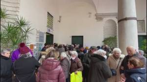 Genova, caos alle biglietterie Amt per il Citypass. La protesta dei cittadini: "Situazione impossibile"
