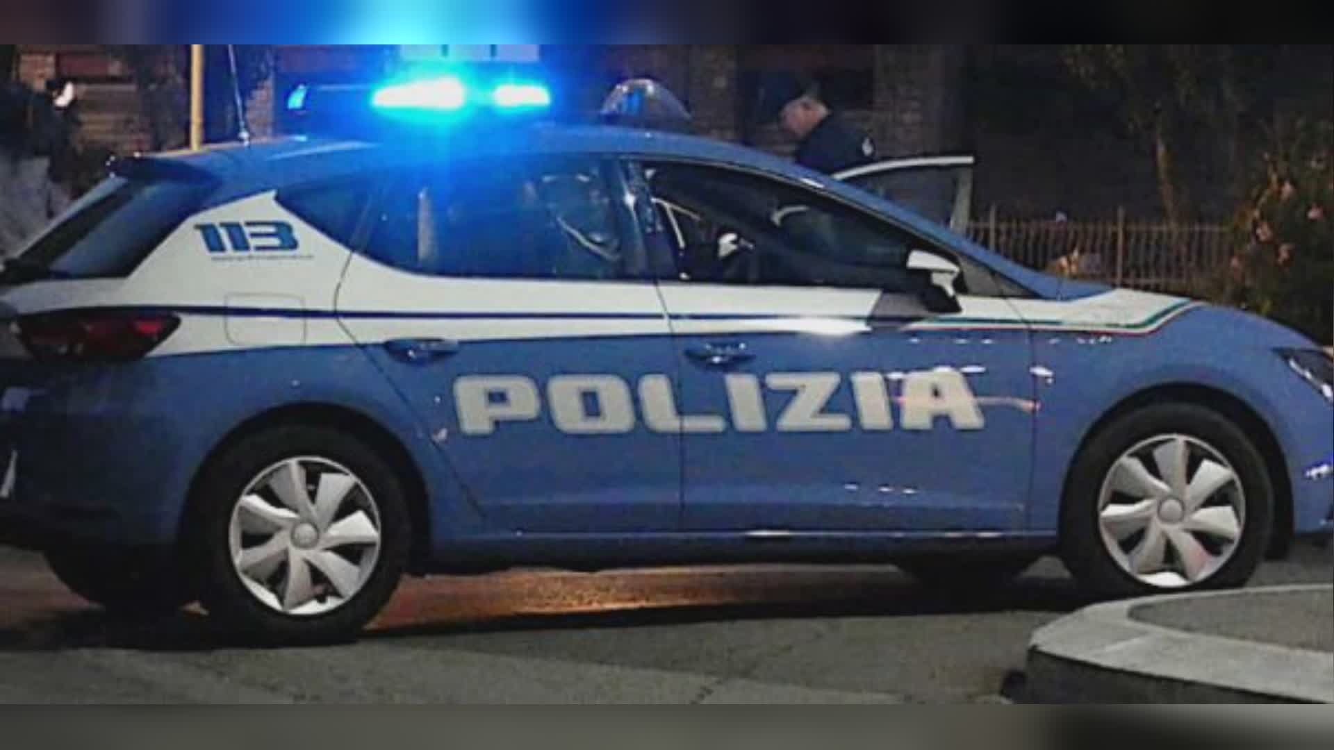 Genova: vende un giubbotto su Instagram, ma all'appuntamento gli rubano pure le scarpe