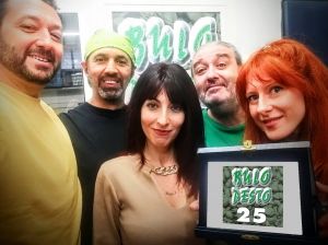 Alle 20.30 torna "Scignoria!" tra folklore, vini d'eccellenza e la storia dei Buio Pesto 