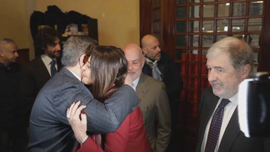 Terzo Mandato, Toti contro la Santanchè: "Per lei 15 anni sono troppi? Forse non sapeva di cosa stesse parlando"