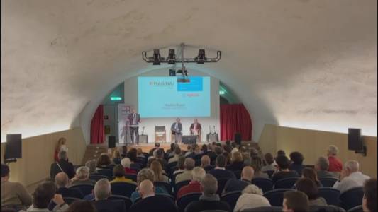 Genova, Legacoop guarda al futuro. Il presidente Rossi: "In Italia c'è bisogno di cooperative, in Liguria cresciamo molto"