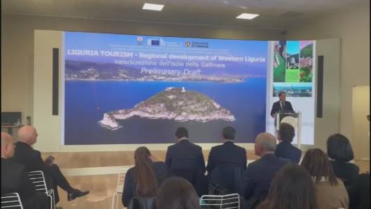 Liguria, entro l'estate verrà creata una piscina naturale tra l'isola Gallinara e la costa del Comune di Albenga: il progetto finanziato dall'UE