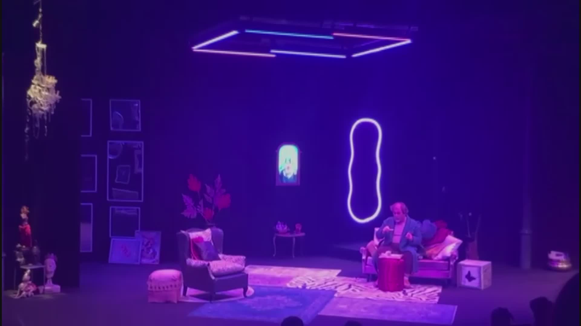 Genova, grande successo per la prima dello spettacolo "Gli innamorati" a Teatro Nazionale: una storia d’amore tra incomprensioni, gelosie e capricci