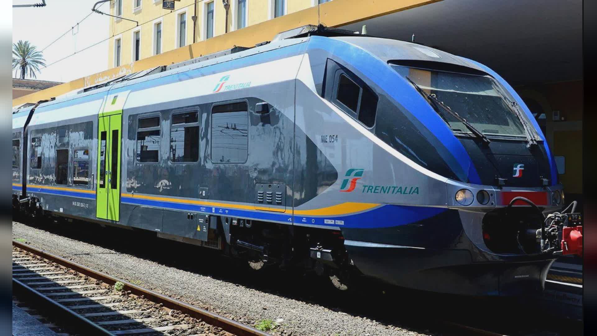 Liguria, Toti e Sartori sulle nuove tariffe dei treni: "Per le famiglie con figli pendolari per studio risparmio fino a 500 euro"
