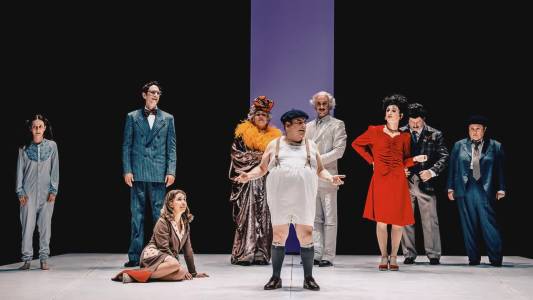 Genova: per la prima di "Fantozzi. Una tragedia" tutto esaurito al Teatro Nazionale