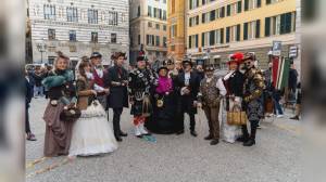 Genova, migliaia di persone in piazza per la due giorni di festa del Carnevale