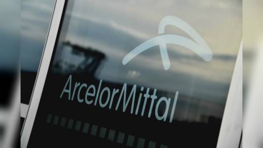 Ex Ilva commissariata, la versione di Mittal: "Investiti 2 miliardi di euro nell'azienda, la nostra esperienza finisce qui"