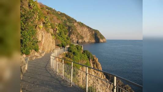 La Spezia: rifiuti nella zona protetta Unesco delle Cinque Terre
