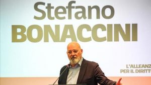 Genova, Stefano Bonaccini alla riunione del Pd su industria e formazione: "Stufo di regalare alla destra voti di artigiani e piccoli imprenditori"