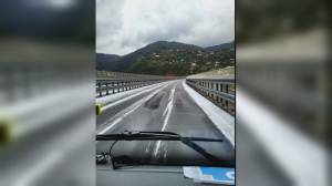 A10, grandine tra Sanremo e Taggia: arrivano i mezzi spargisale