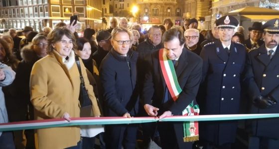 Savona, inaugurata piazza Armando Diaz. Il sindaco Russo: "Propongo alla città di intitolare lo spazio davanti al Teatro Chiabrera a Renata Scotto"