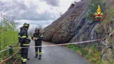 Ortovero (SV), frana sulla statale 453 della Valle Arroscia: strada chiusa e circolazione deviata