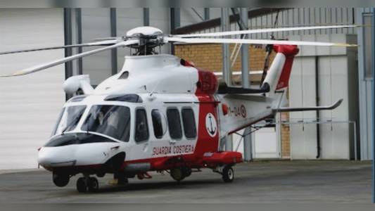 La Spezia: elicottero della base di Luni salva marittimo di un pattugliatore nel mare della Capraia