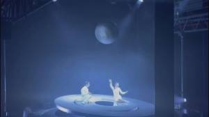 Genova, arriva per la prima volta in Italia lo spettacolo Karma di Xavi Moratò: due anime si ritrovano insieme in attesa di una nuova reincarnazione