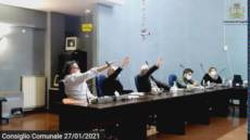 Cogoleto: saluto romano in Comune, imputati fanno donazione al Gaslini