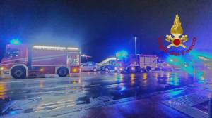 Genova, incendio ai bagni Catainin a Sturla: rogo partito da una canna fumaria