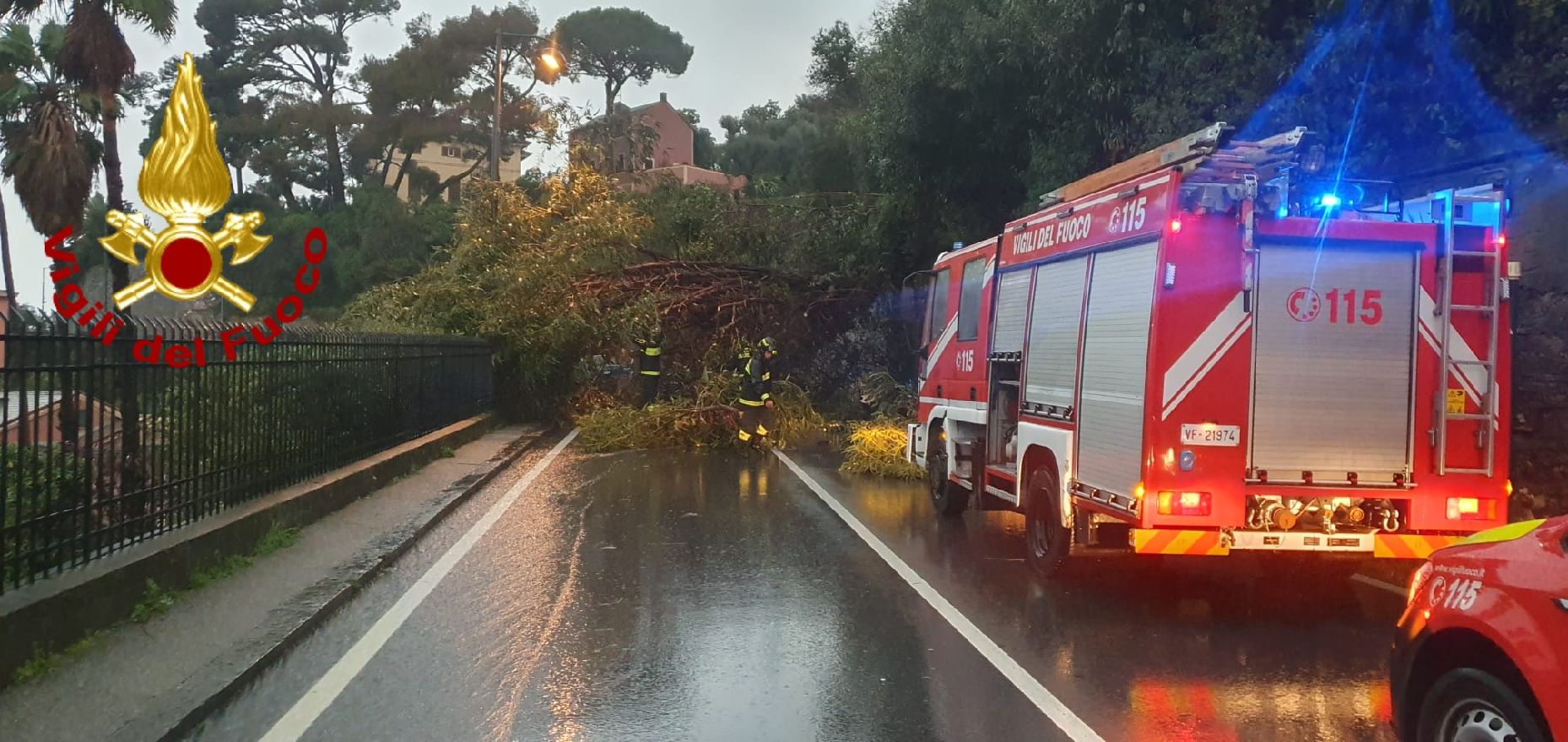 Maltempo: Genova, frane e smottamenti, Sopraelevata chiusa, Aurelia riaperta a Recco