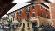 Maltempo: Casarza Ligure, grondaia divelta pende da facciata di edificio in via Annuti