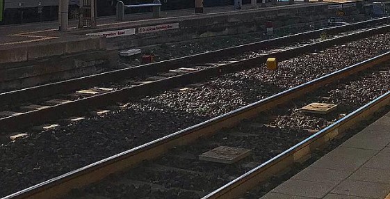 Genova: muore studente travolto da treno alla stazione di Sturla