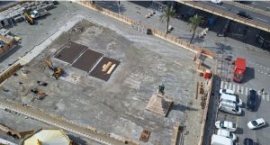 Genova, i lavori (un po' a rilento) in piazza Caricamento: l'inusuale punto di vista dall'alto 