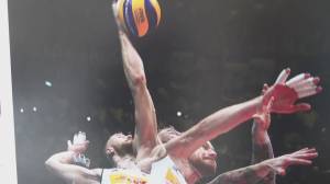 Genova, il fotografo Massimo Lovati racconta: "Quella foto ad Alberto Tomba che avrebbe fatto il giro del mondo: ecco come è nata"