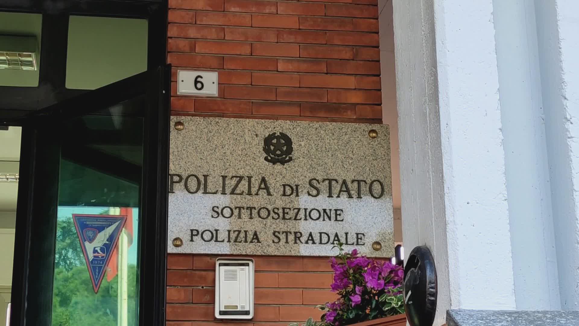 Genova, la polizia stradale di Sampierdarena festeggia i 50 anni di servizio