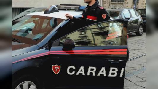 Ventimiglia: incendio appiccato alla porta di un'abitazione dove vivono due donne, illese