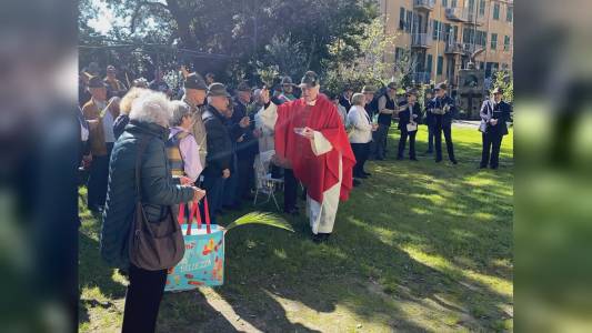 Genova: l'Arcivescovo Marco Tasca ospite al pranzo sociale degli Alpini