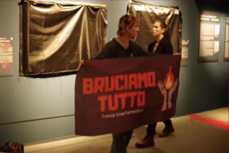Genova: blitz femminista alla mostra di Artemisia al Ducale, tre denunce e foglio di via