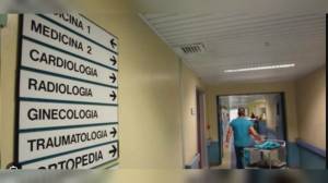 Liguria, sanità, liste di attesa, botta e risposta Toti-Pd: "Numeri migliori", "Annunci non rispondenti ai fatti"