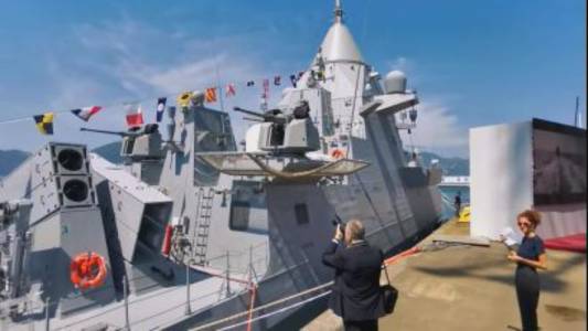 La Spezia, cambia l'ammiraglio al comando Marina militare per il Nord : Biaggi succede a Ribuffo
