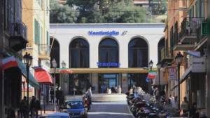 Ventimiglia: giovane venditore ambulante picchiato a sangue