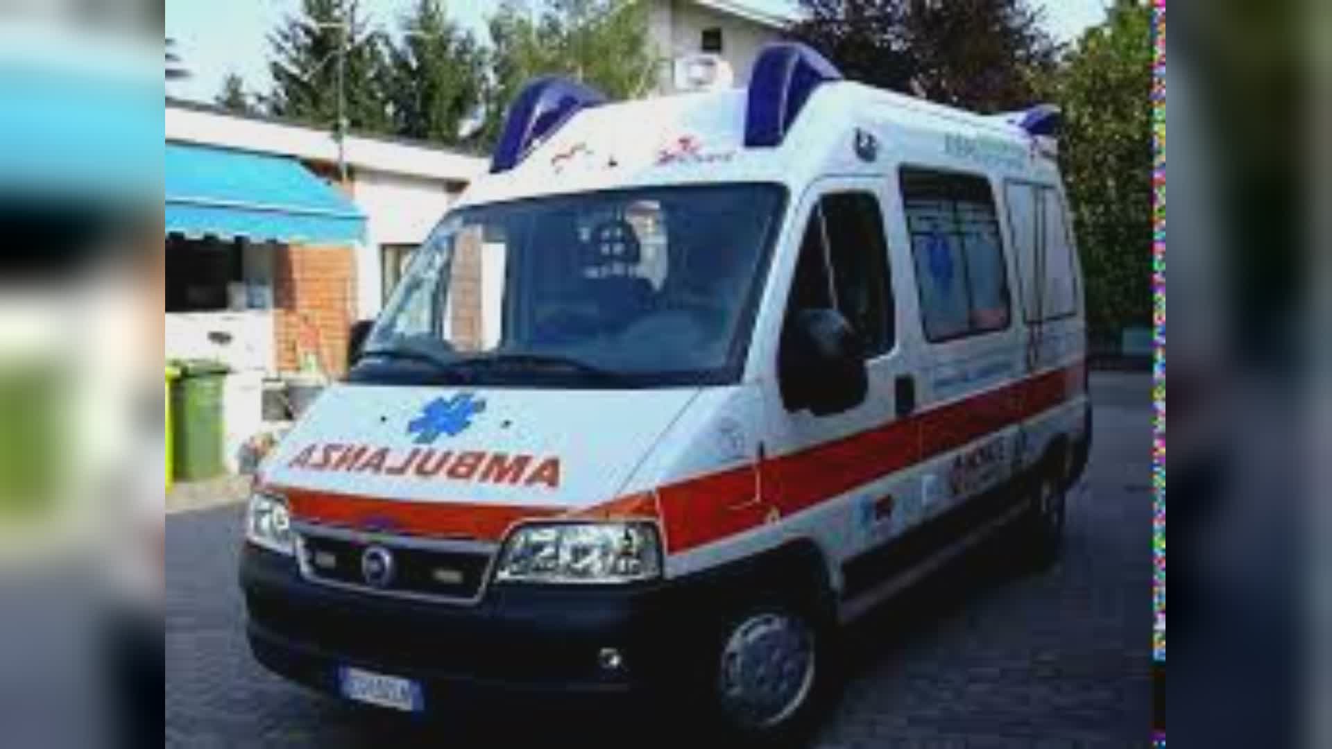 Genova, precipita con la moto dal tetto di un capannone a Bolzaneto: ragazzo in gravi condizioni