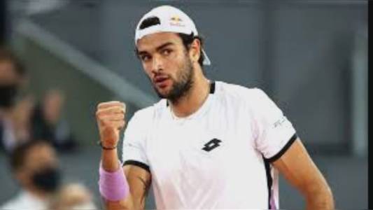 Tennis, Berrettini torna a vincere: battuto Carballes Baena nell'Atp di Marrakech
