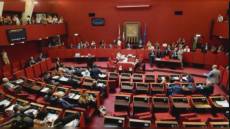 Genova, eccidio Benedicta: protesta in consiglio comunale, "Macchè 'persero la vita', fu strage nazifascista"