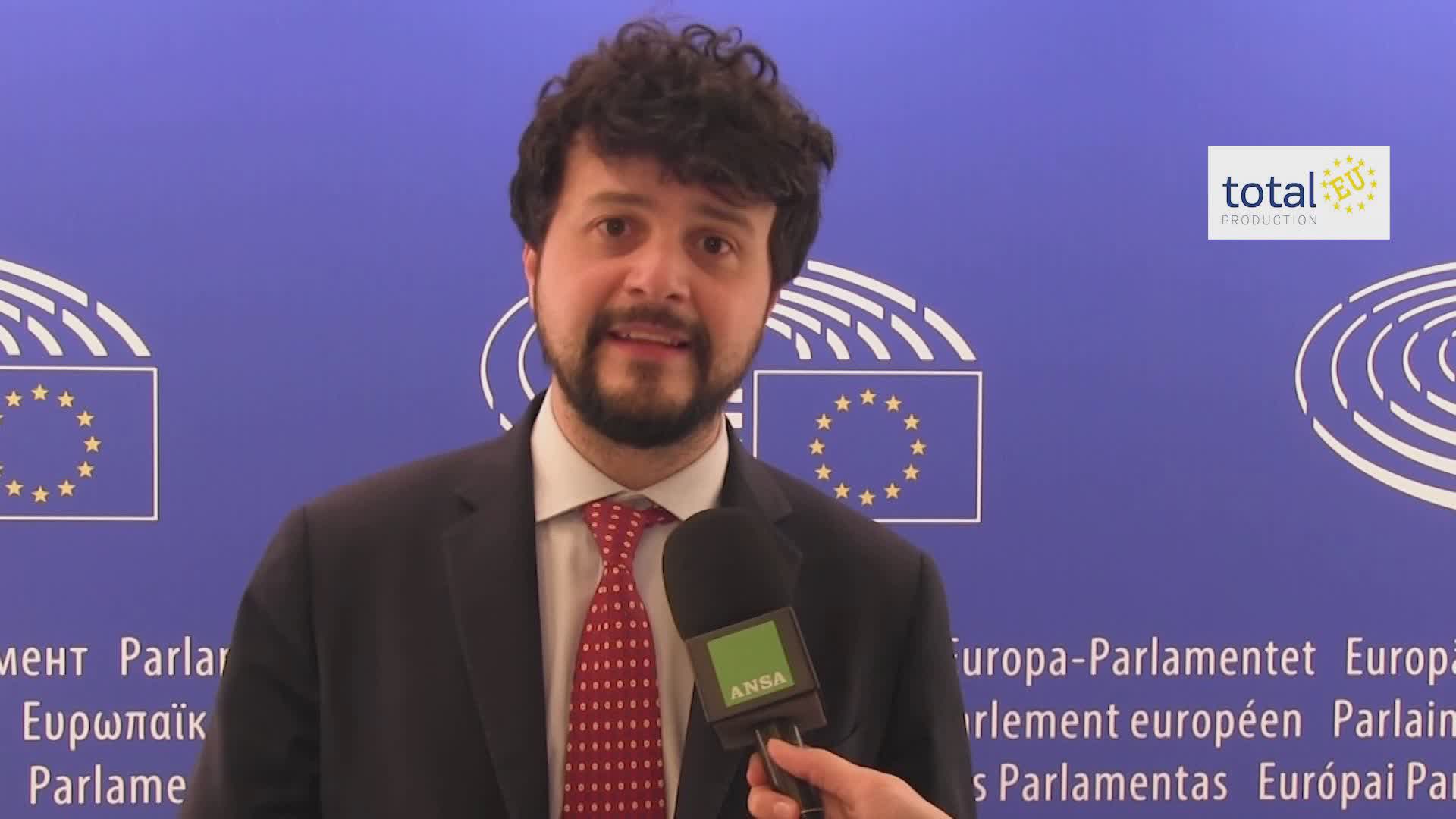 Rigassificatore, Benifei (Pd): "Istituzioni europee attente al problema, Toti si fermi"