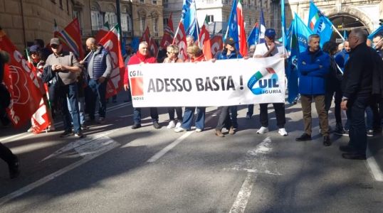 Genova, i lavoratori di CGIL e UIL in corteo contro le morti sul lavoro. Magni e Ronzoni: "Chi manifesta chiede più responsabilità al Governo"